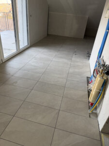 Carrelage grès cérame rectifié — Combles aménagés
